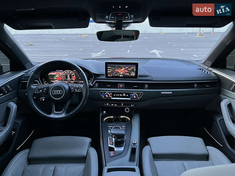Седан Audi A4 2018 в Львові