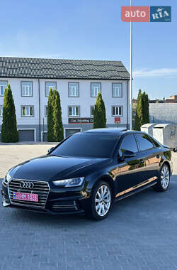 Седан Audi A4 2018 в 