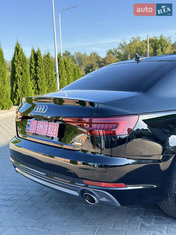 Седан Audi A4 2018 в Виннице