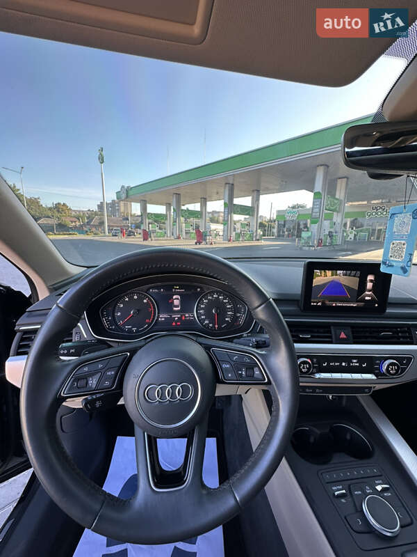 Седан Audi A4 2018 в Виннице