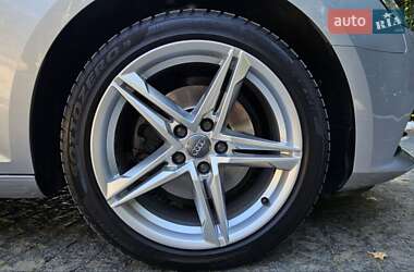 Универсал Audi A4 2018 в 