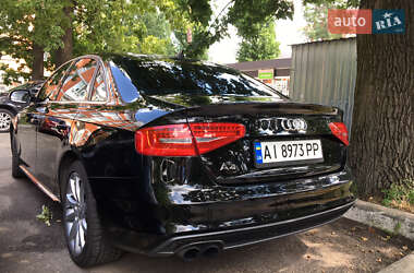 Седан Audi A4 2013 в 