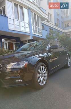 Седан Audi A4 2013 в Киеве