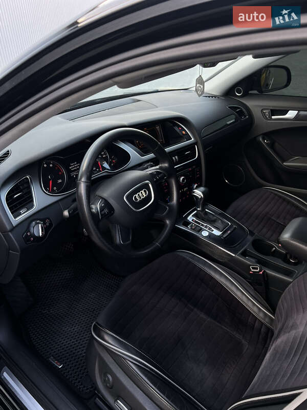 Седан Audi A4 2012 в Тернополі