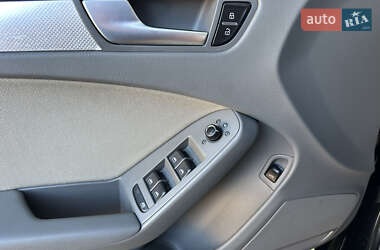 Седан Audi A4 2011 в 