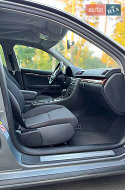 Седан Audi A4 2006 в 