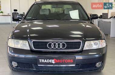 Седан Audi A4 1999 в 