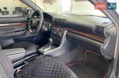 Седан Audi A4 1999 в 