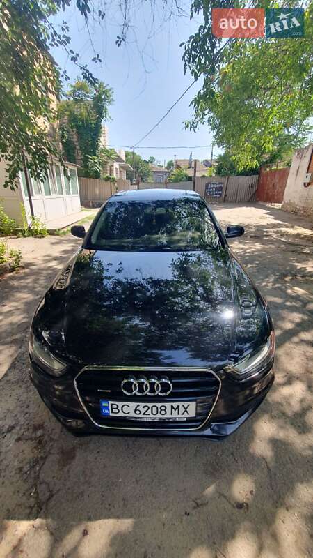 Седан Audi A4 2015 в Николаеве