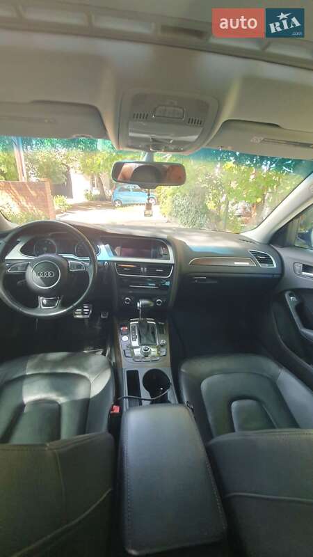 Седан Audi A4 2015 в Николаеве