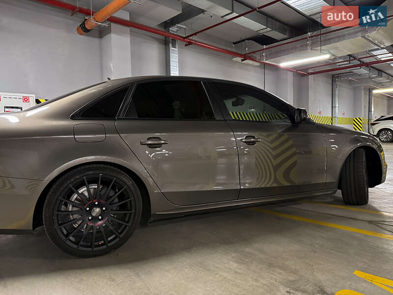 Седан Audi A4 2014 в Одессе
