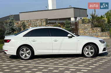 Седан Audi A4 2018 в 
