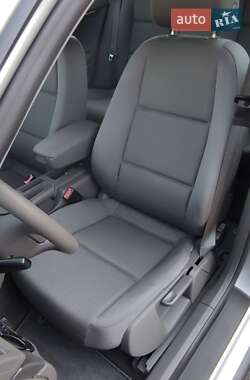 Седан Audi A4 2002 в 