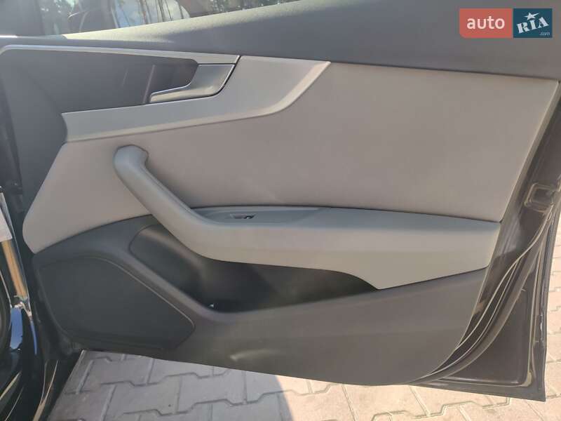 Седан Audi A4 2016 в Киеве фото 11 Седан Audi A4 2016 в Киеве