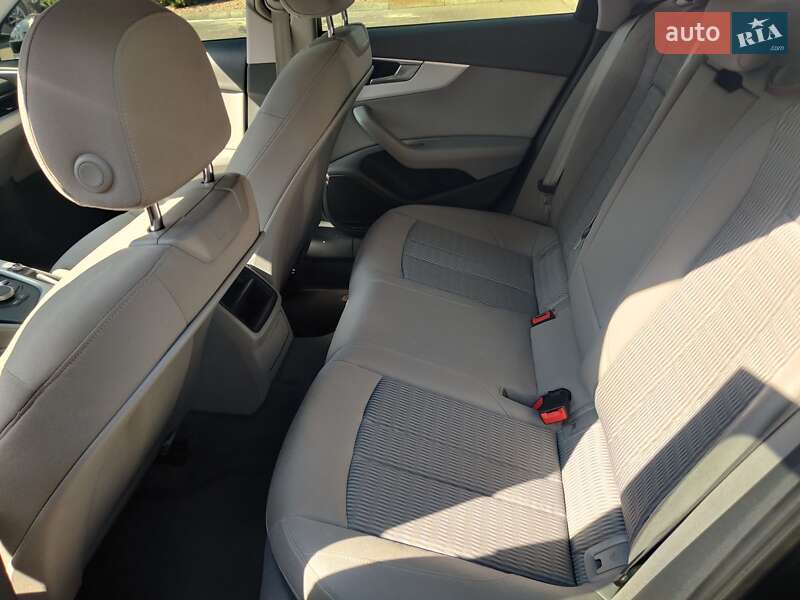 Седан Audi A4 2016 в Киеве фото 13 Седан Audi A4 2016 в Киеве