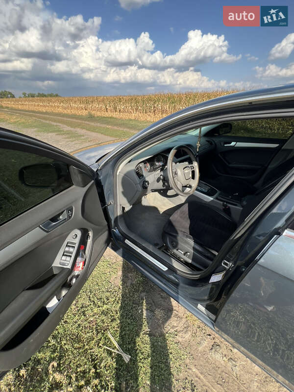 Седан Audi A4 2010 в Чернобае фото 12 Седан Audi A4 2010 в Чернобае