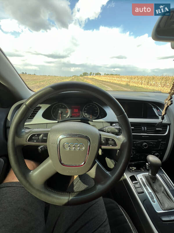 Седан Audi A4 2010 в Чернобае фото 14 Седан Audi A4 2010 в Чернобае