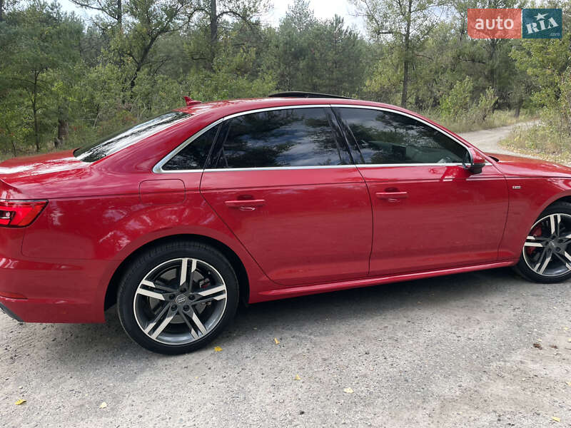 Седан Audi A4 2016 в Днепре