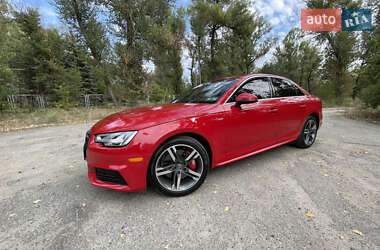 Седан Audi A4 2016 в Днепре