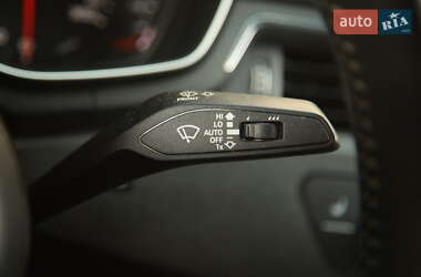 Седан Audi A4 2017 в 