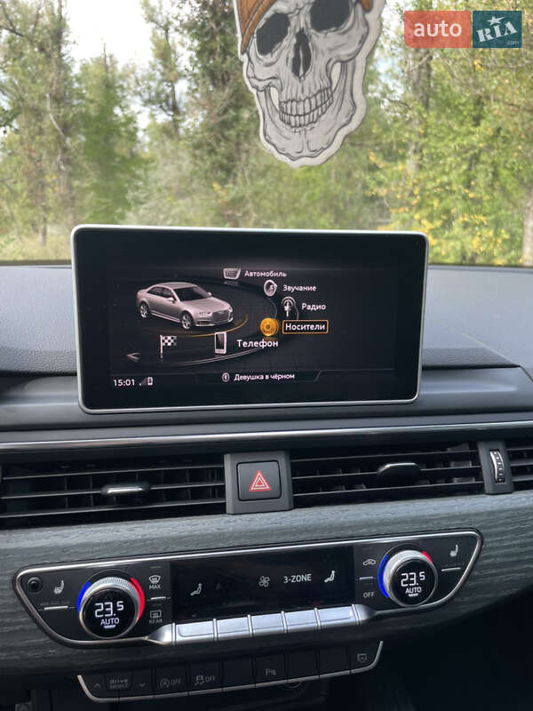 Седан Audi A4 2016 в Днепре