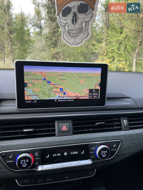 Седан Audi A4 2016 в Днепре