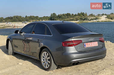 Седан Audi A4 2013 в 