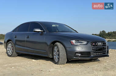 Седан Audi A4 2013 в 