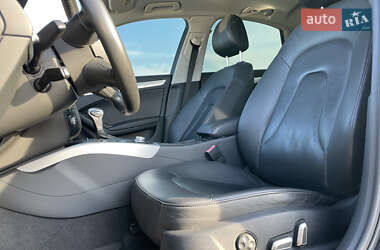 Седан Audi A4 2013 в 