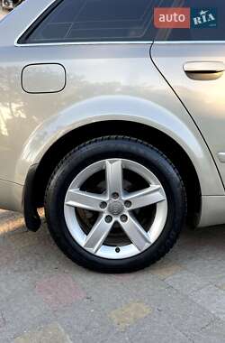 Універсал Audi A4 2004 в 