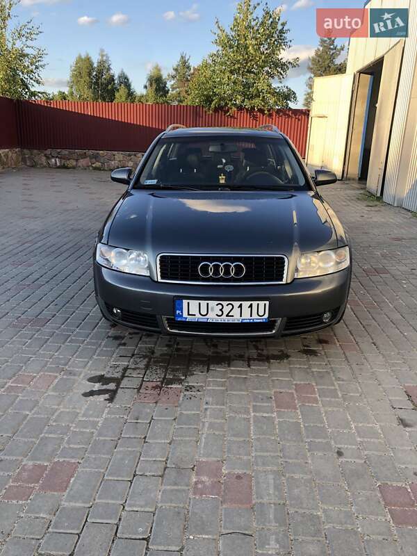 Универсал Audi A4 2002 в Сарнах