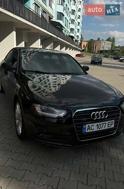 Седан Audi A4 2012 в 