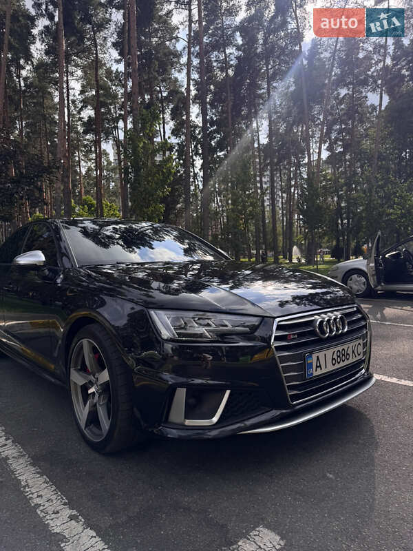 Audi A4 2016