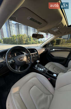 Седан Audi A4 2013 в 