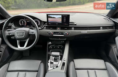 Седан Audi A4 2023 в 