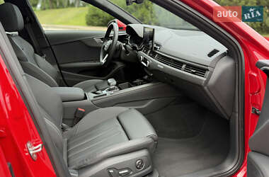 Седан Audi A4 2023 в 