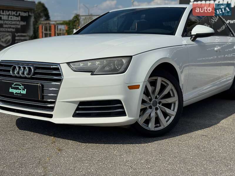Седан Audi A4 2017 в Харькове