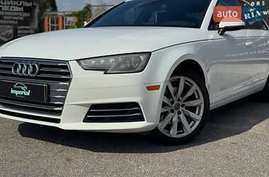 Седан Audi A4 2017 в 