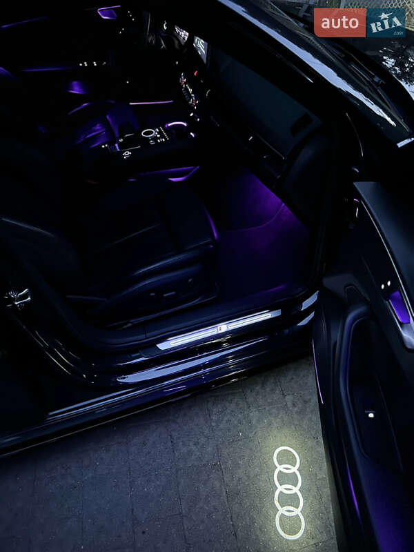 Седан Audi A4 2017 в Львове