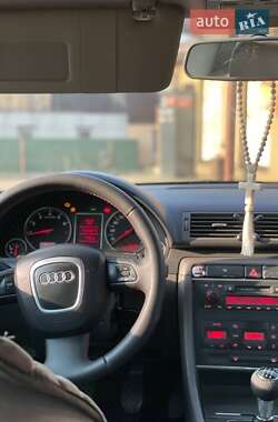 Седан Audi A4 2003 в 