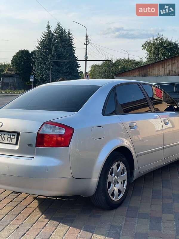 Седан Audi A4 2003 в Шепетівці