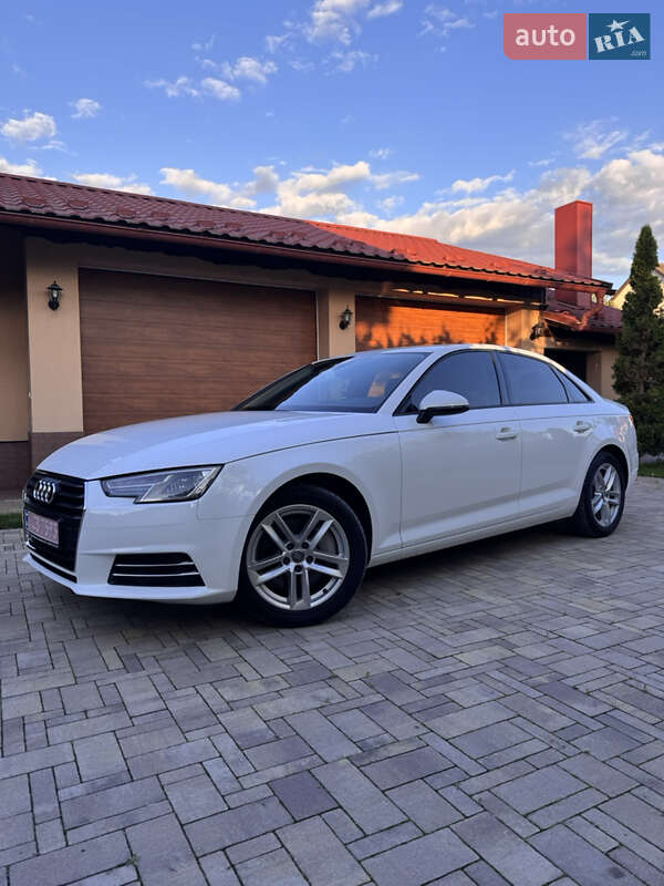 Audi A4 2017