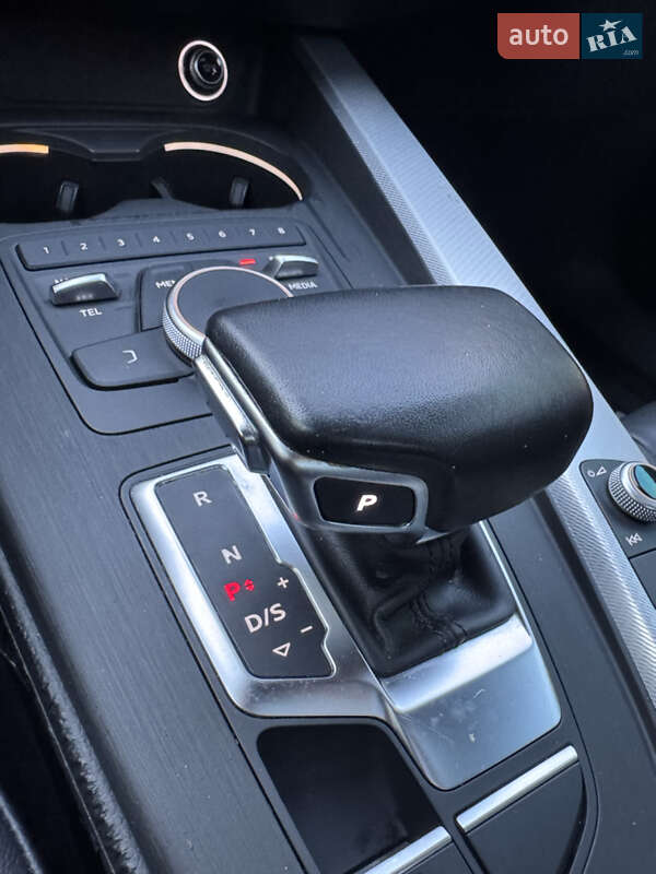 Седан Audi A4 2017 в Виноградове