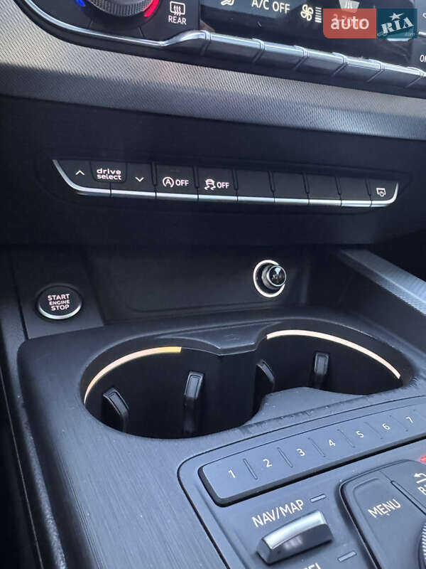 Седан Audi A4 2017 в Виноградове