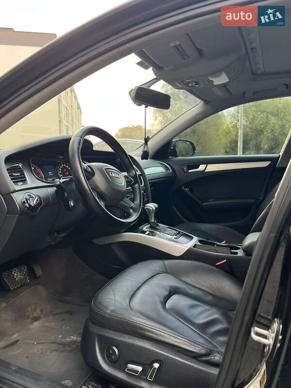 Седан Audi A4 2014 в Новояворовске