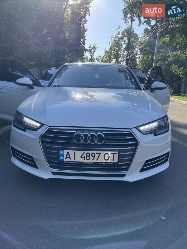 Седан Audi A4 2015 в Ірпені