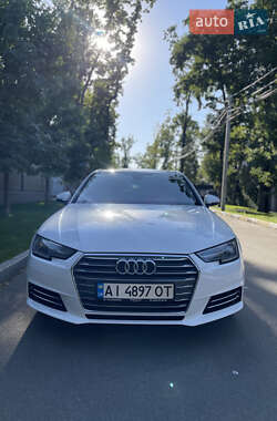 Седан Audi A4 2015 в 
