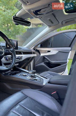 Седан Audi A4 2015 в 