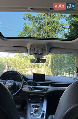 Седан Audi A4 2015 в 