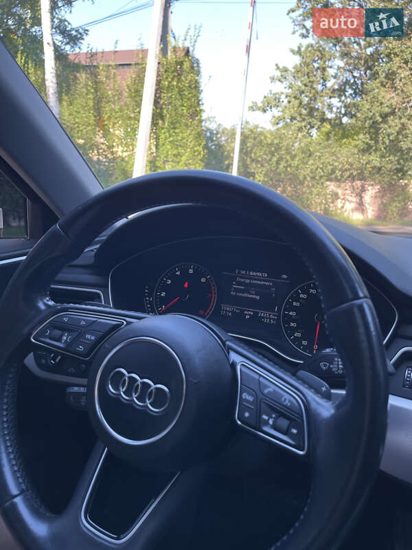 Седан Audi A4 2015 в Ірпені